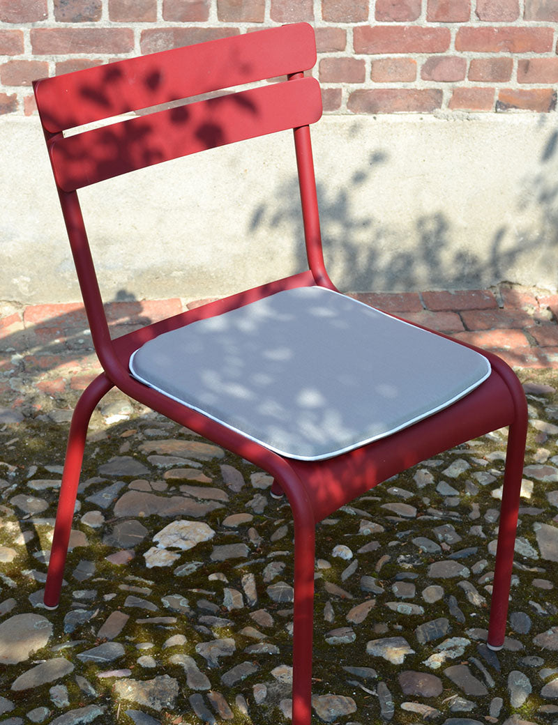 Cojín de asiento para exterior Gris Claro / Blanco Ribete