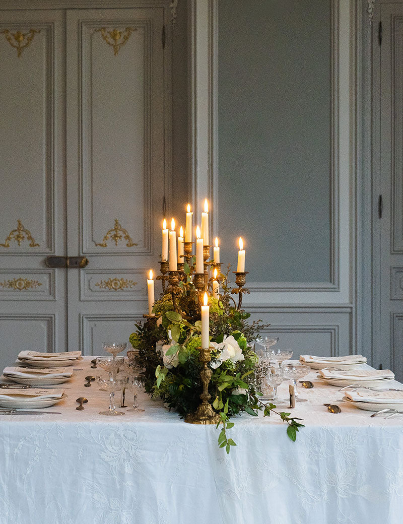 Table runner Damask Classic White