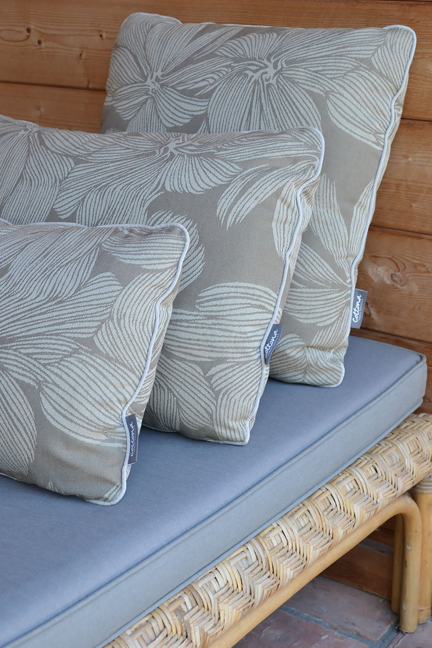 Outdoor-Deko-Kissen Jacquard Blumen Walnuss