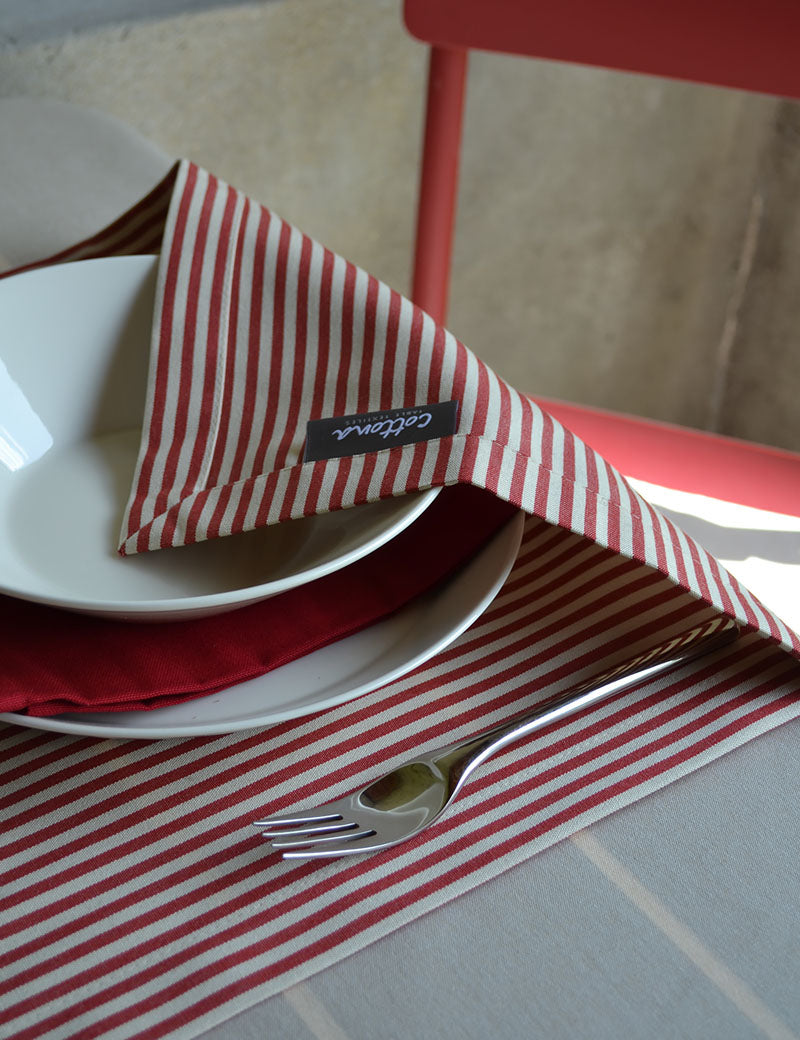 Table runner Outdoor Stripe Red