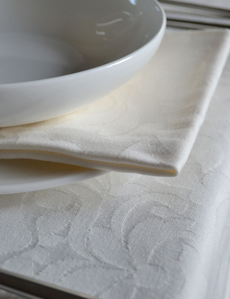 Napkins Damask Classic Cream