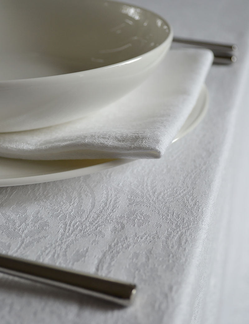 Napkins Damask Paisly White