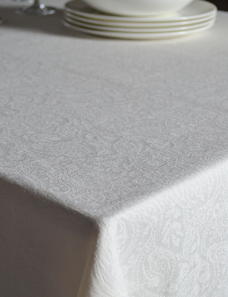 Tablecloth Damask Paisley Cream