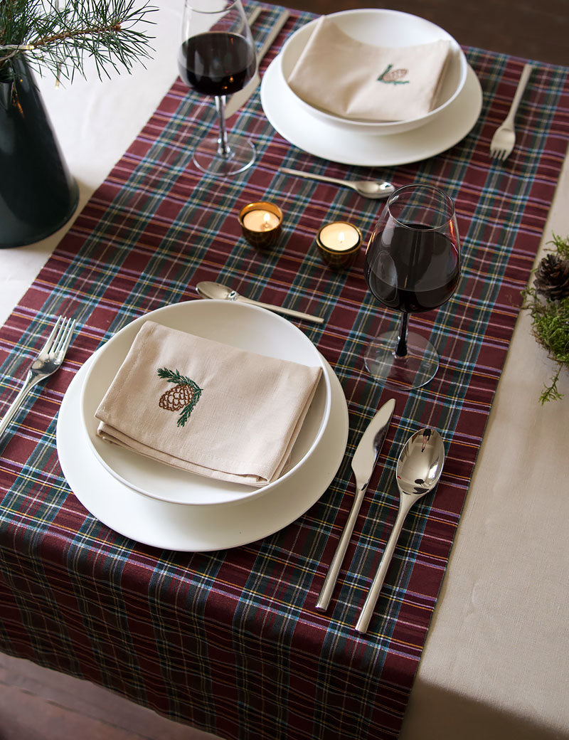 Chemin de table de Noël en tartan écossais