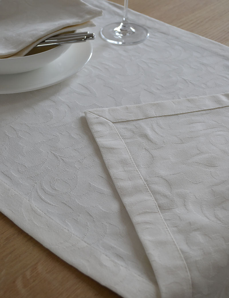 Table runner Damask Classic Cream