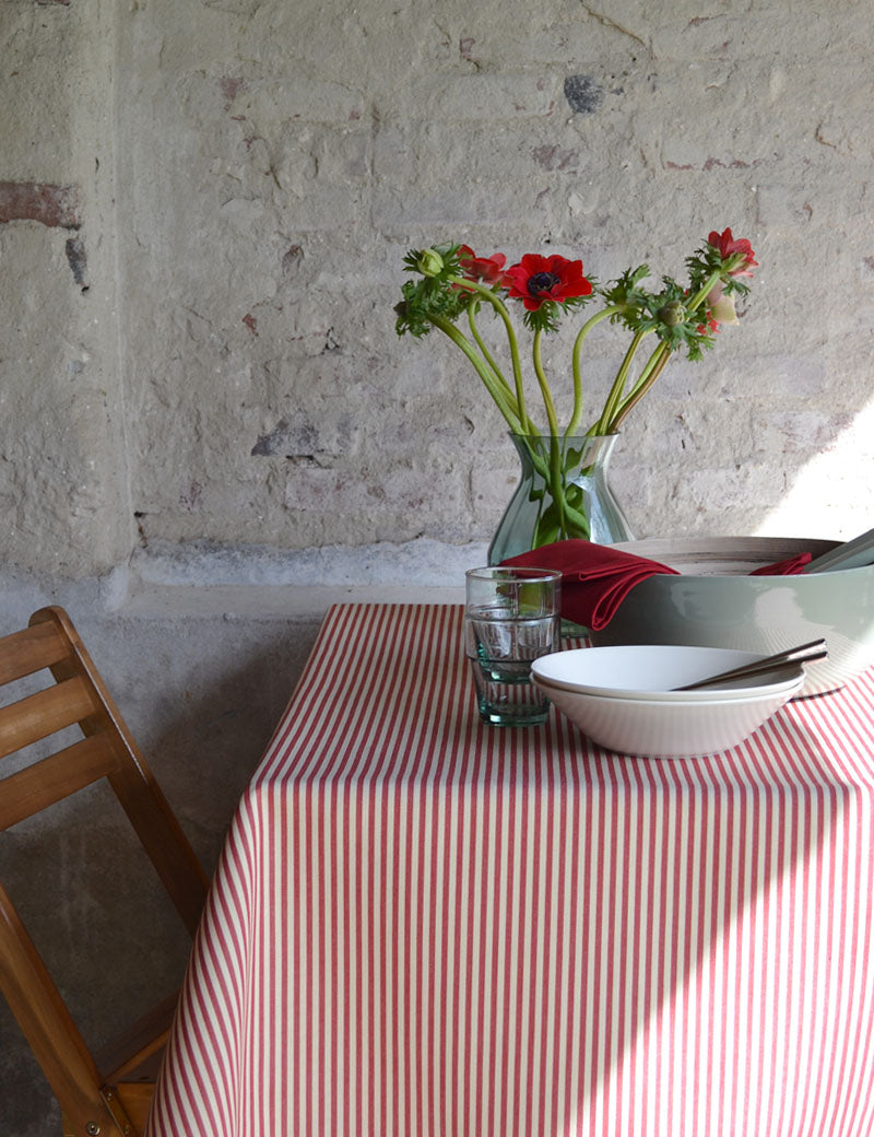 Tischdecke Outdoor Rot gestreift